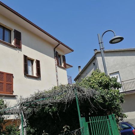 Mille Papaveri Rossi Casa Di Angela Serravalle di Chienti المظهر الخارجي الصورة