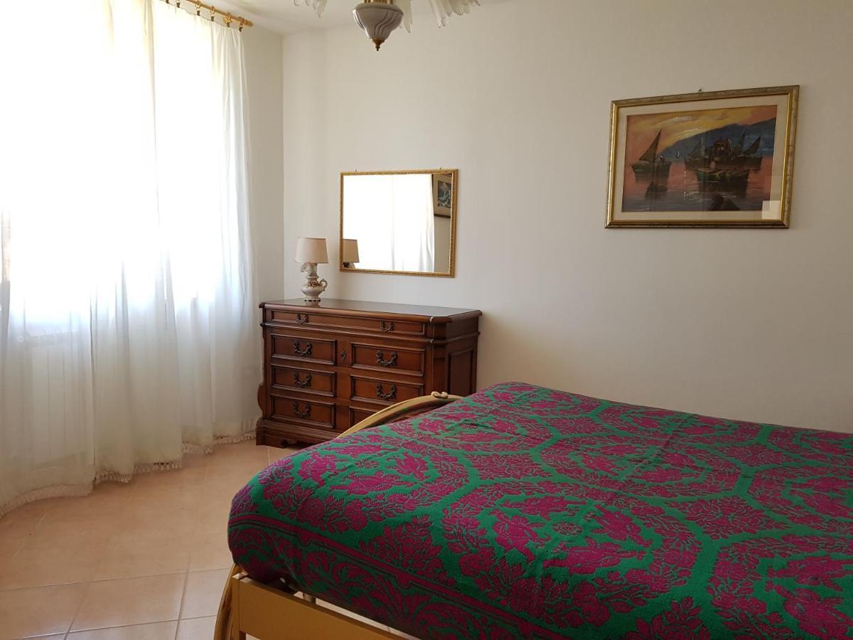 Mille Papaveri Rossi Casa Di Angela Serravalle di Chienti المظهر الخارجي الصورة