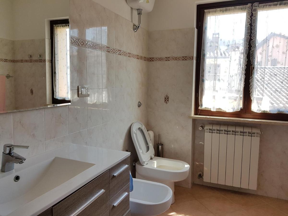 Mille Papaveri Rossi Casa Di Angela Serravalle di Chienti المظهر الخارجي الصورة