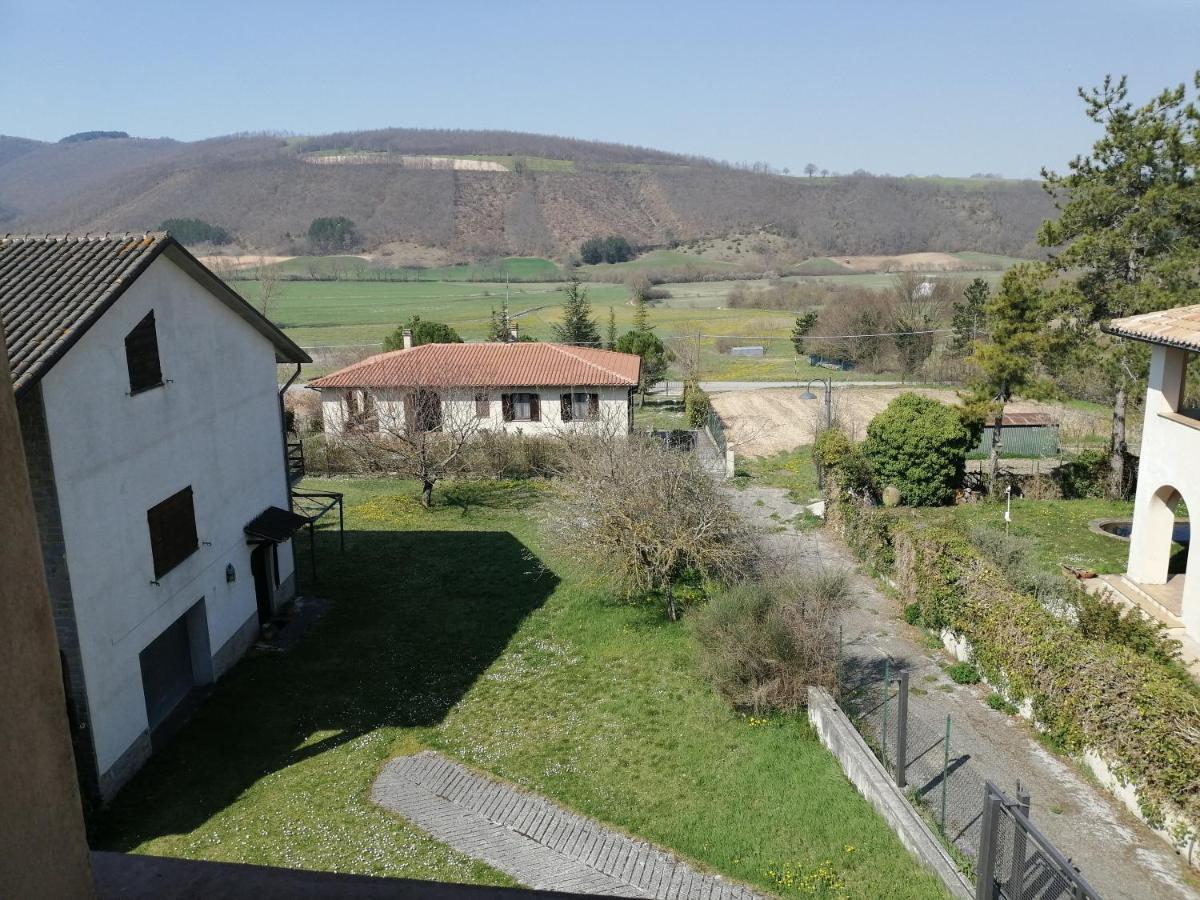 Mille Papaveri Rossi Casa Di Angela Serravalle di Chienti المظهر الخارجي الصورة